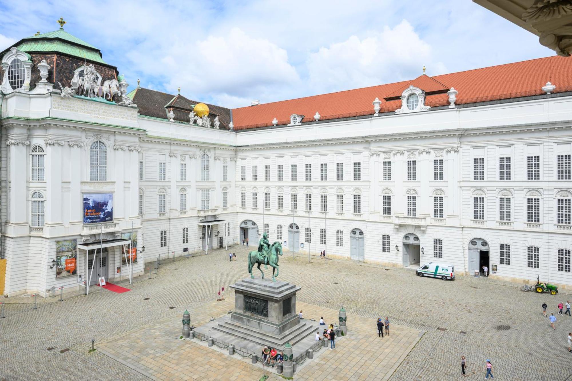 Palais Palffy Suits Wien Exterior foto